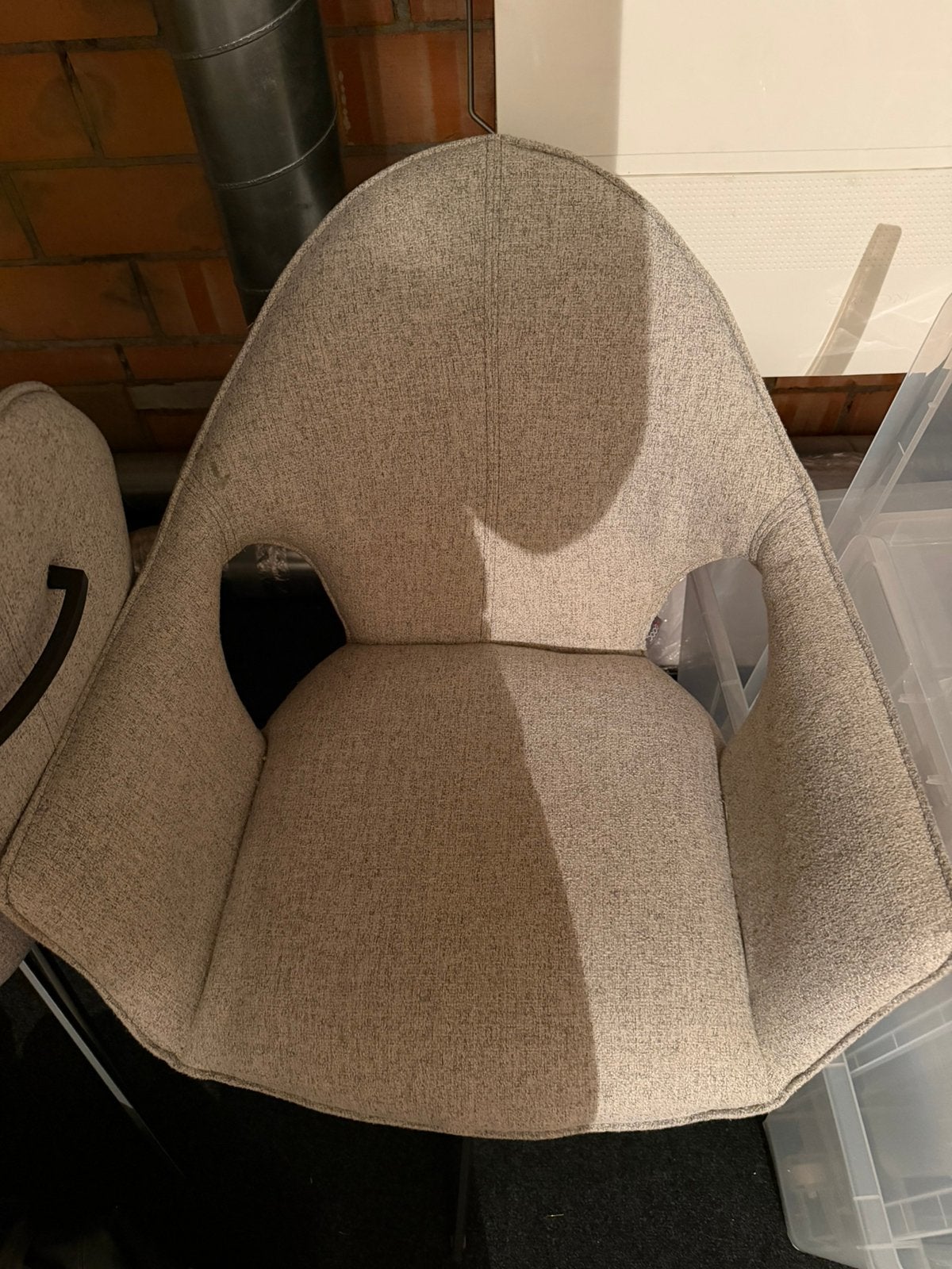 4 kwalitatieve grijze stoelen - Xooon, Huis en Inrichting, Stoelen, Ophalen, Zo goed als nieuw