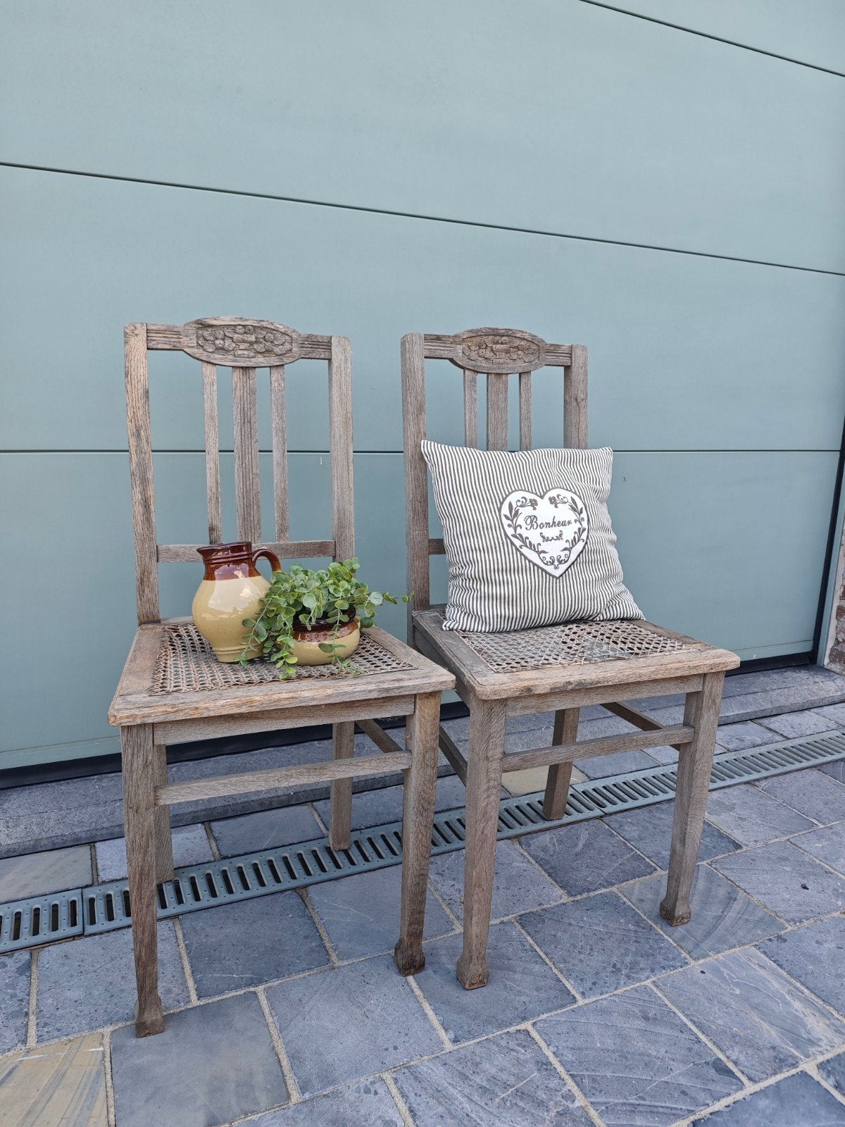 Anciennes chaises en cannage, Maison & Meubles, Ancien, Deux, Enlèvement, Utilisé