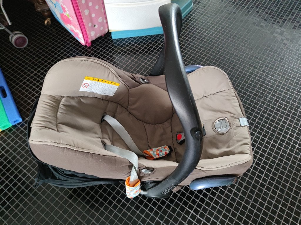 maxicosi avec fixation voiture, Comme neuf, Protection latérale, Enlèvement, Ceinture de sécurité ou Isofix