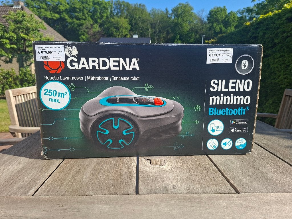 robotgrasmaaier Gardena + garage, Ophalen, Nieuw, Minder dan 20 cm, Bestuurbaar via app