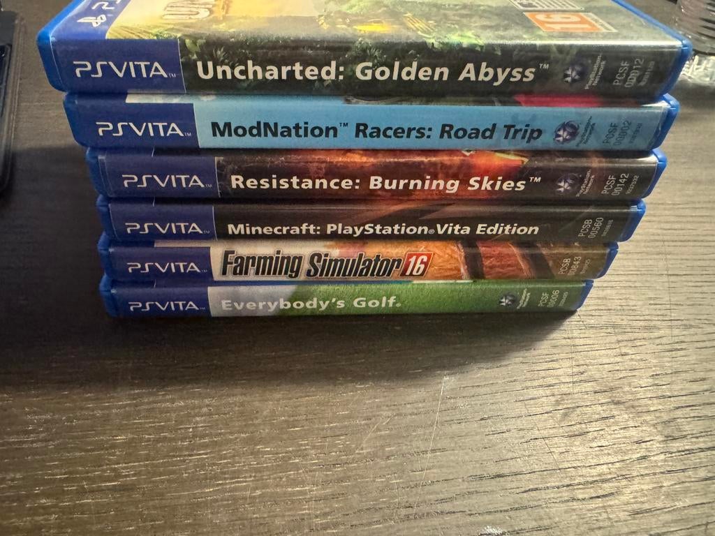 Jeux PS Vita, Enlèvement ou Envoi, Comme neuf