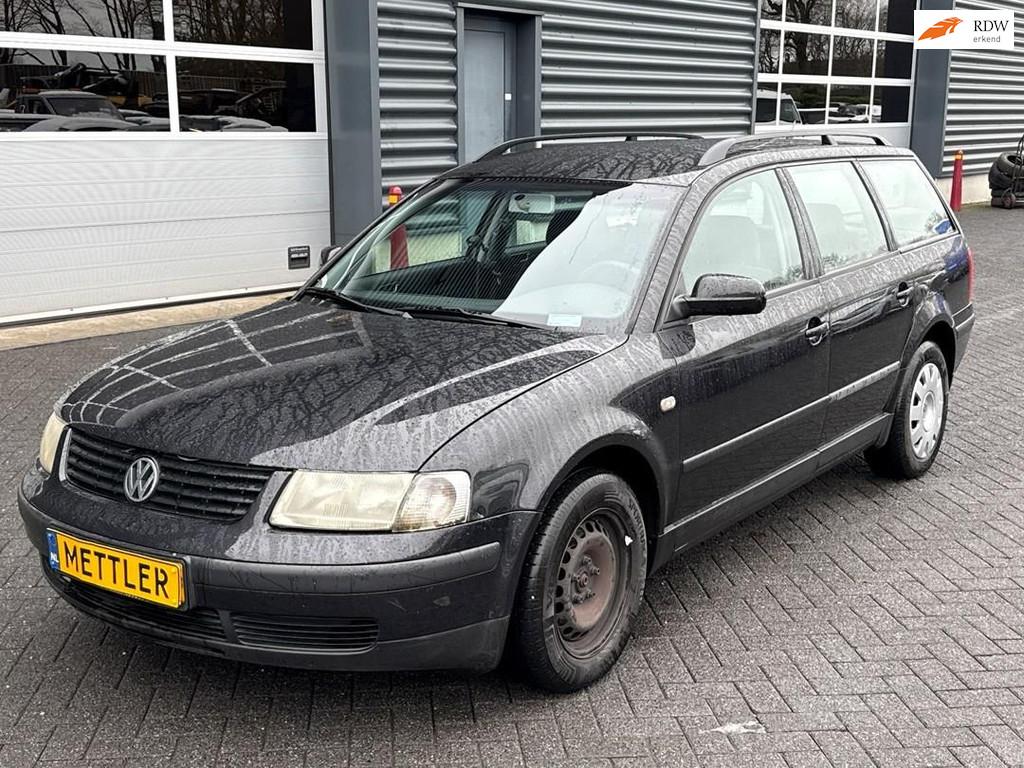 Volkswagen Passat Variant 1.8-5V Comfortline, airco, cruise, Auto's, Voorwielaandrijving, Zwart, Bedrijf, Velours