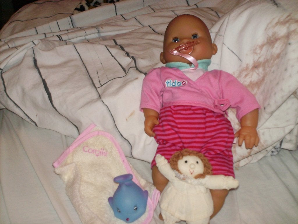 a vendre jouet poupée, Kinderen en Baby's, Speelgoed | Poppen, Ophalen of Verzenden, Zo goed als nieuw, Babypop