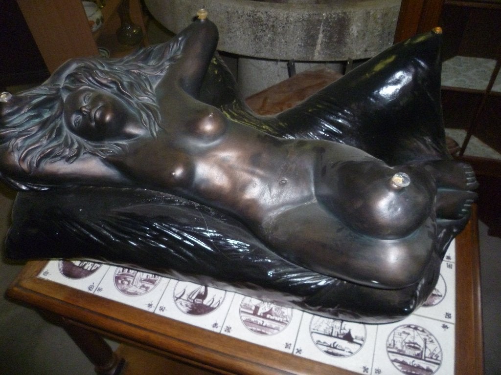 MOOIE SALONTAFEL MET VROUW BEELD, Enlèvement