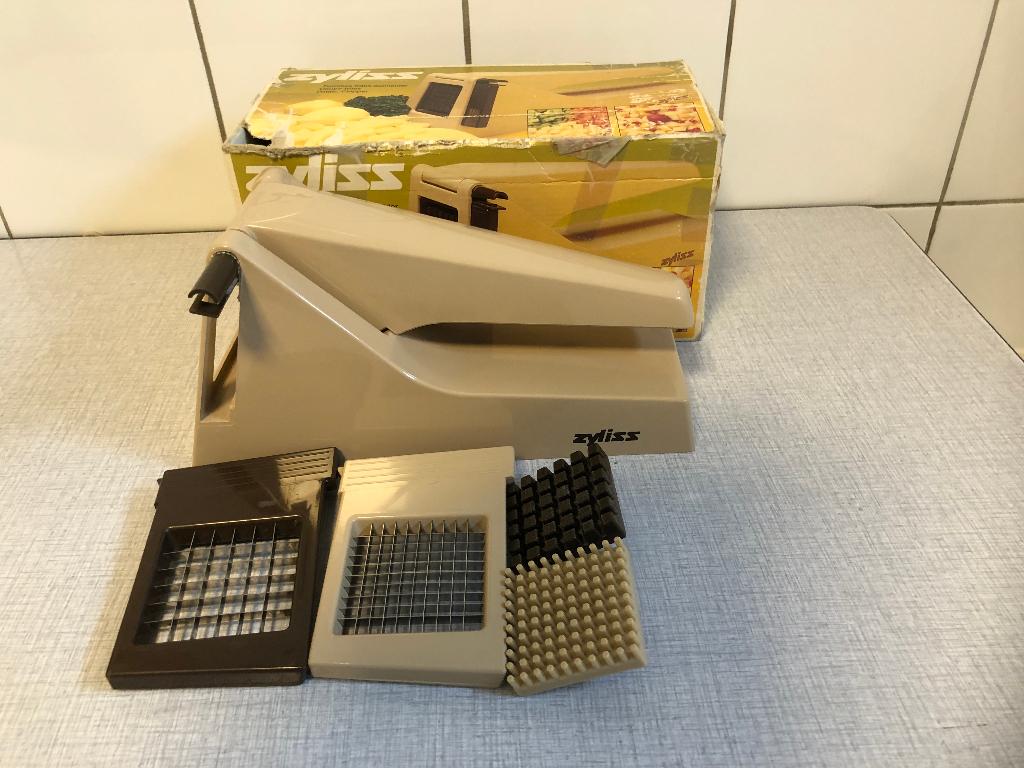 Vintage Zyliss Frietsnijder Made in Switzerland, Maison & Meubles, Cuisine | Ustensiles de cuisine, Utilisé, Autres types, Autres marques