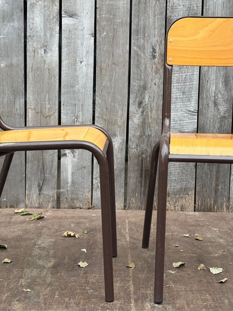 Chaise empilable Mullca — (201 en stock), Bois, Enlèvement ou Envoi, Franse vintage klassiekers, Brun