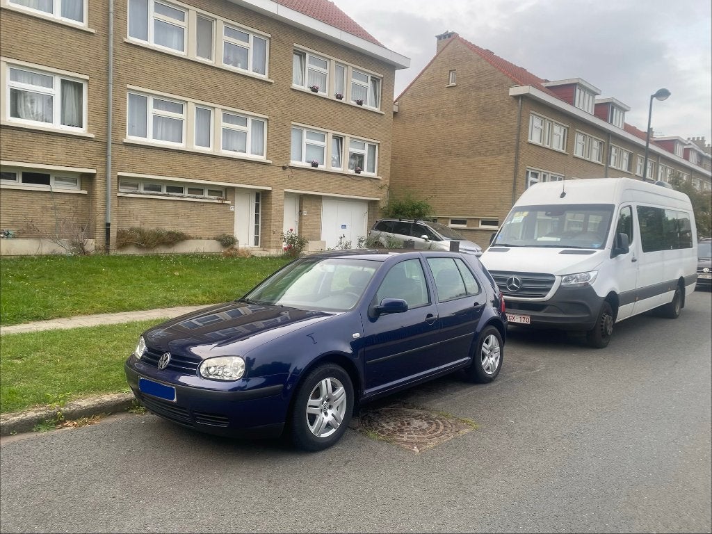 Golf 1.4 essence euro 4 (lez ok 2030), Auto's, Blauw, Handgeschakeld, 5 deurs, Euro 4