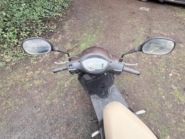 Scooter 125 cc, Motoren, Ophalen, 1 cilinder, 11 kW of minder