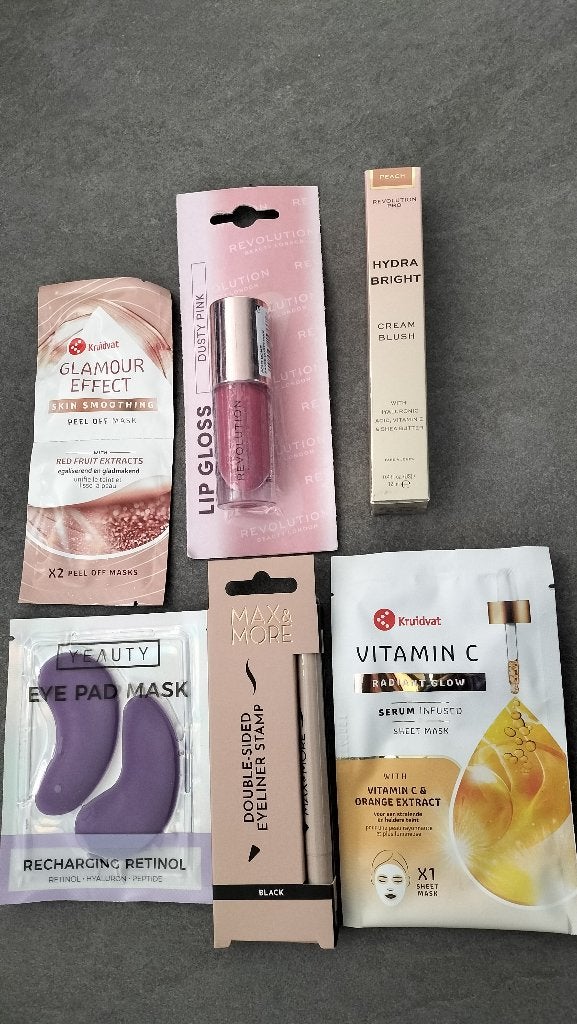 beautypakket / make-up & skincare, Handtassen en Accessoires, Ophalen, Overige kleuren, Gehele gezicht, Nieuw