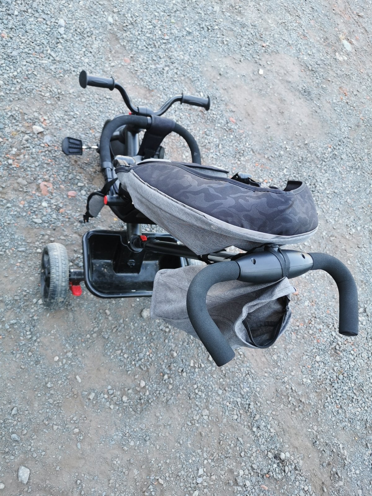 Tricycles poussettes, Enlèvement, Comme neuf