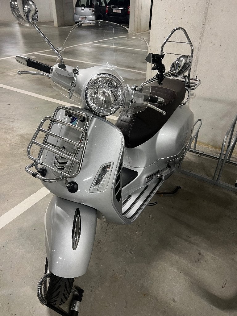 Vespa 300 GTS ABS, Fietsen en Brommers, Scooters | Vespa, Ophalen, Gebruikt, Overige modellen, 300 cc