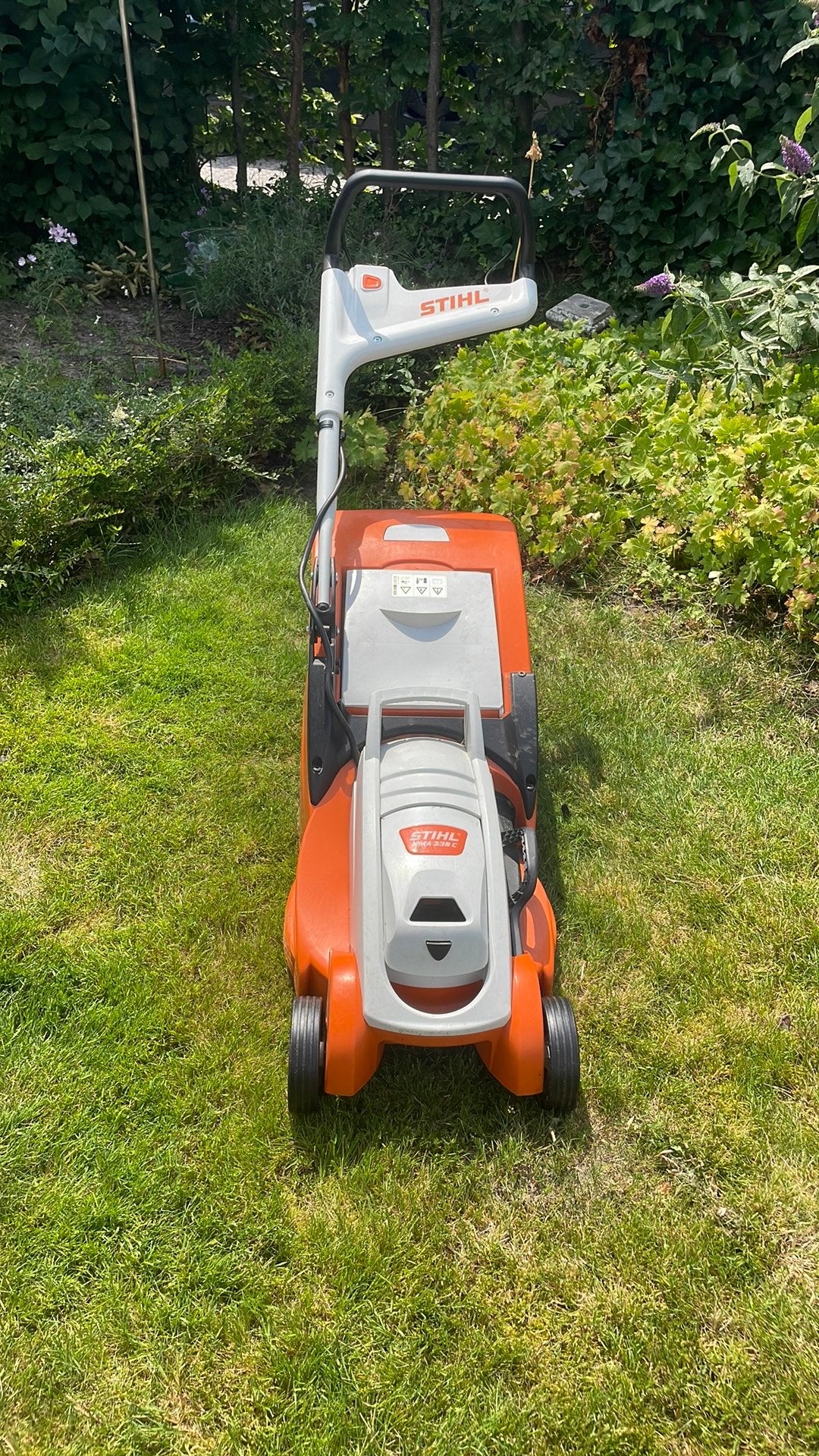 Stihl RMA 339C accu grasmaaier met batterij en oplader, Tuin en Terras, Ophalen, Gebruikt, Accu-grasmaaier, Opvangbak