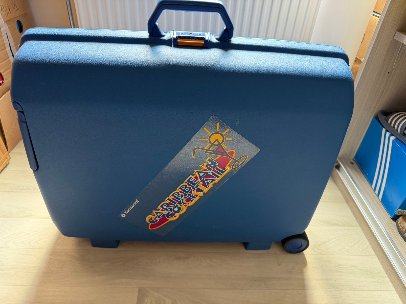 Valise Samsonite, Enlèvement, Comme neuf