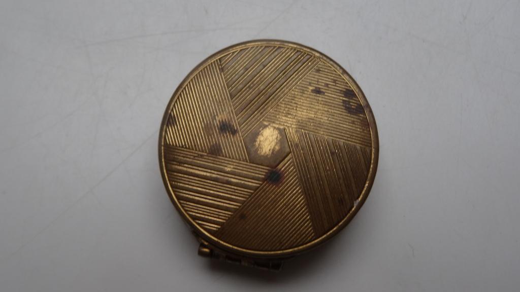 Poudrier fard à joues ancien +-1920 en laiton.Style ART DECO, Enlèvement ou Envoi