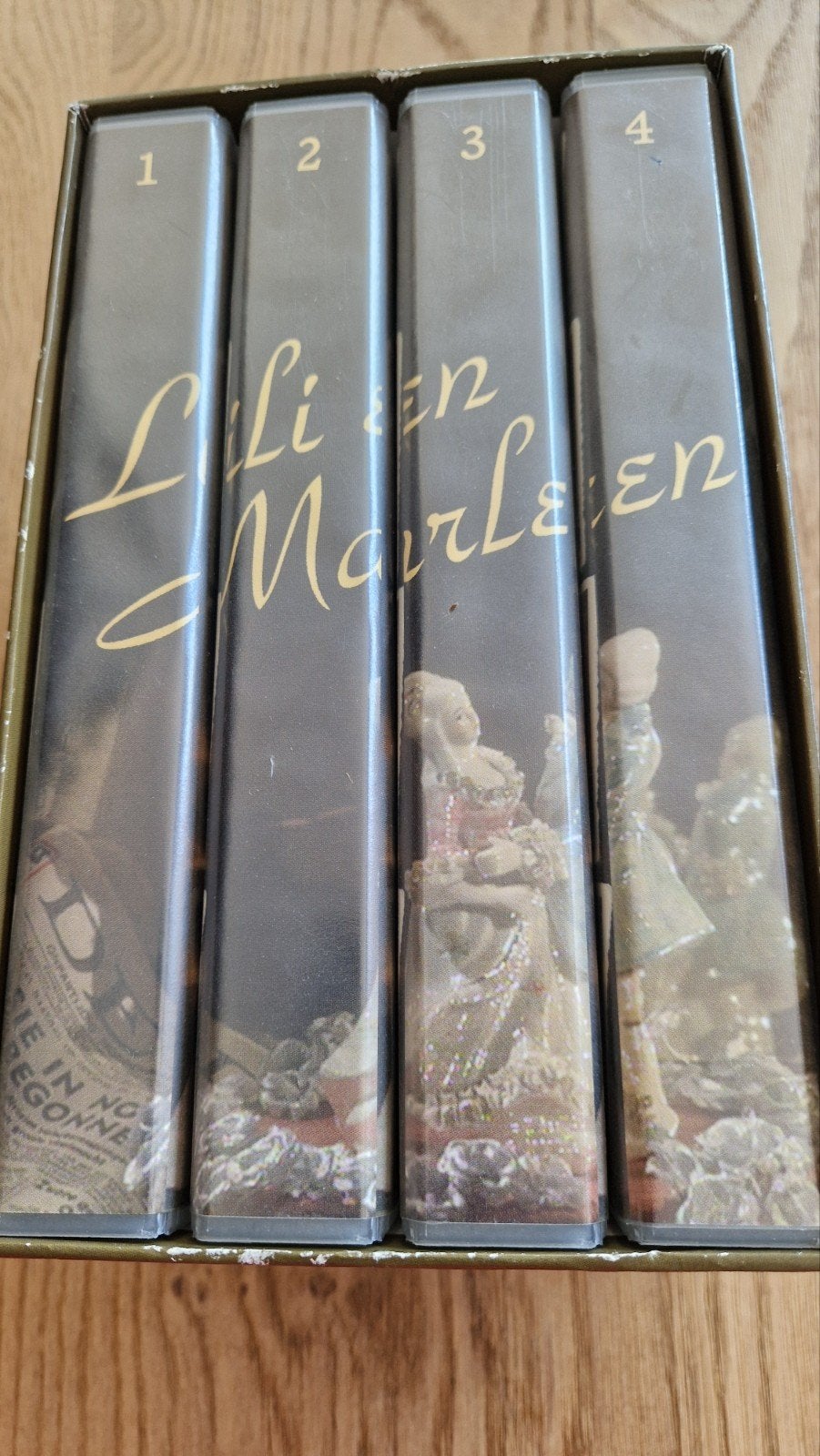 video cassettes van lili en marleen, Ophalen