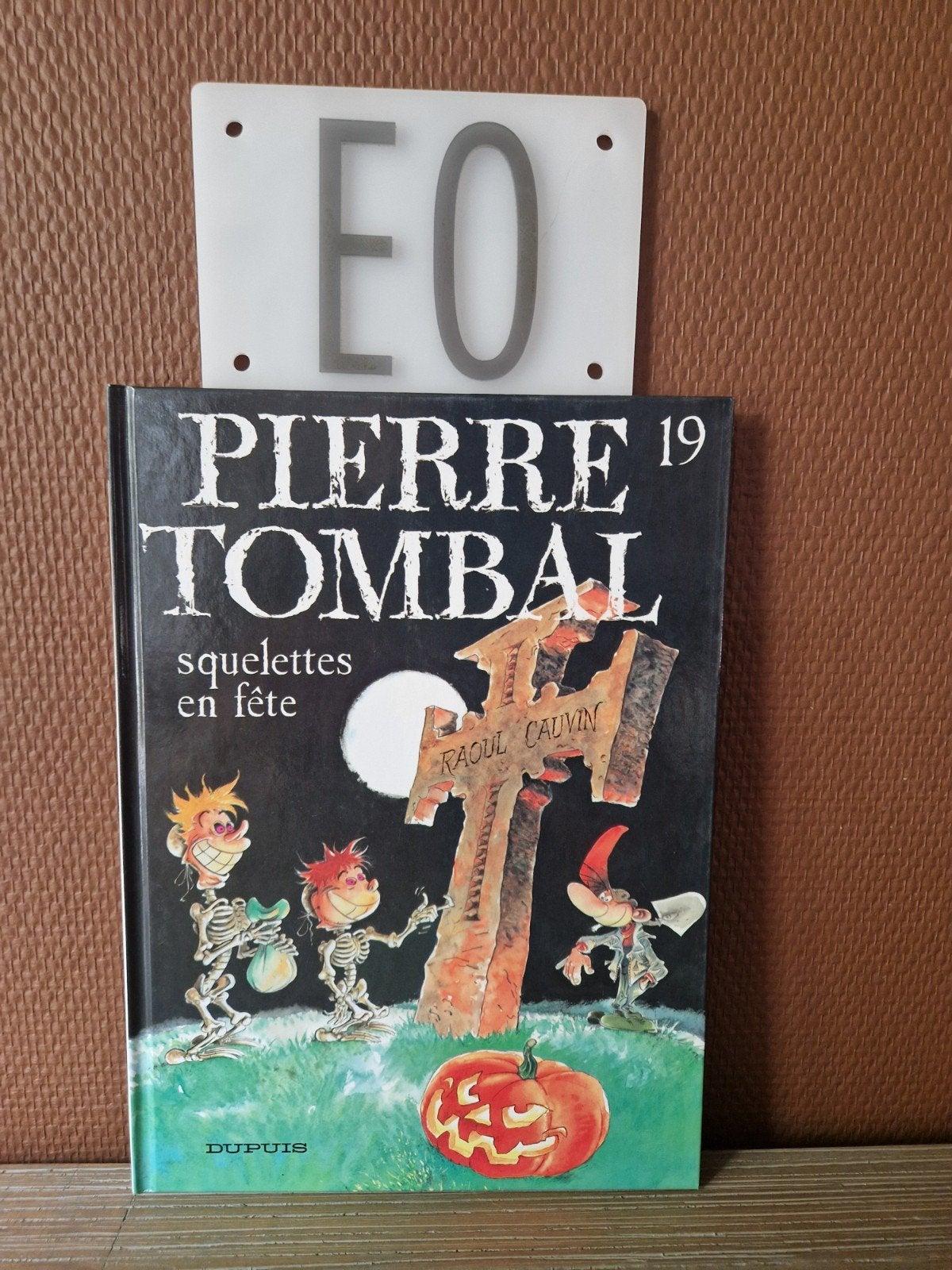 Bd pierre tombal 19,EO, Livres, Enlèvement ou Envoi