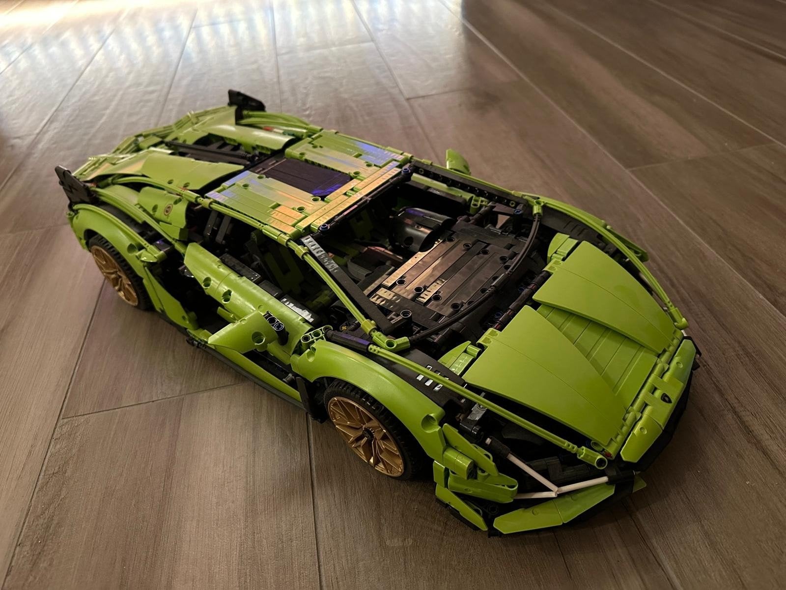 Lego Lamborghini 42115, Ophalen