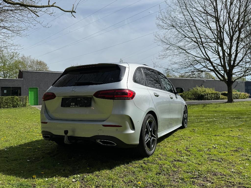 MERCEDES B180 -AMG-LINE - BENZINE - AUTOMAAT - GARANTIE -, Monovolume, 4 cilinders, Leder, Bedrijf