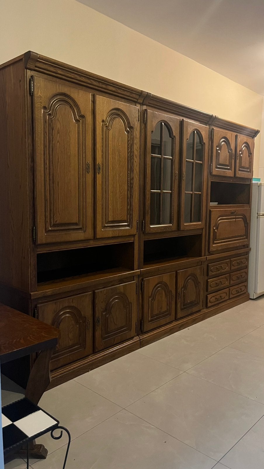 Armoire en chêne salle a manger, Enlèvement, Comme neuf