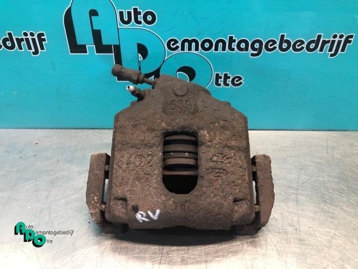 Etrier de frein (pince) avant droit d'un Ford Fiesta (Fiesta, -, 3 mois de garantie, -, -