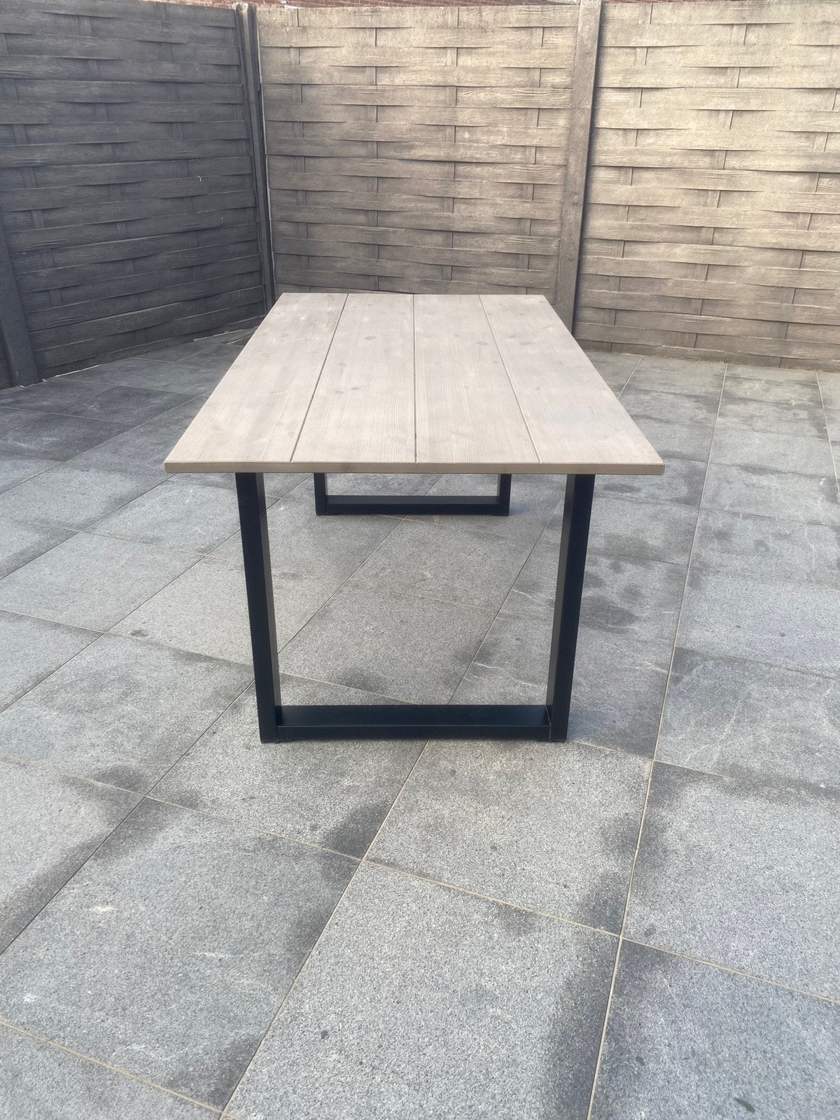 Tafel, Enlèvement, Comme neuf