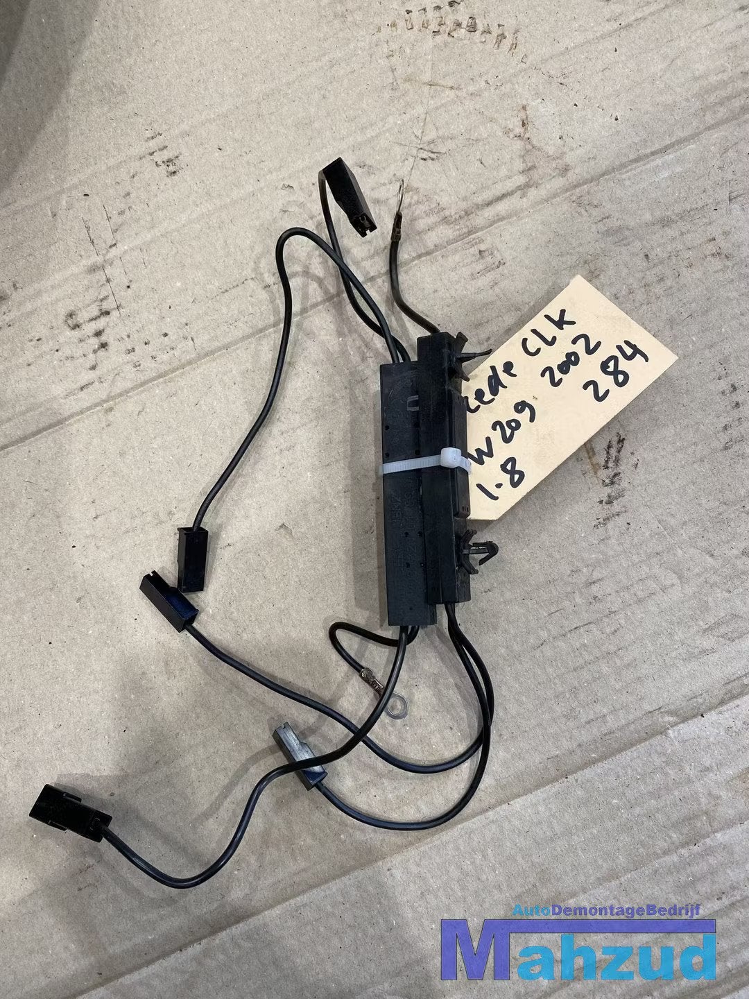 MERCEDES CLK W209 Antenne versterker A2038200189, Gebruikt, Mercedes-Benz AG, Mercedes-Benz, Mercedesstrasse 120
70372  Stuttgart, DE