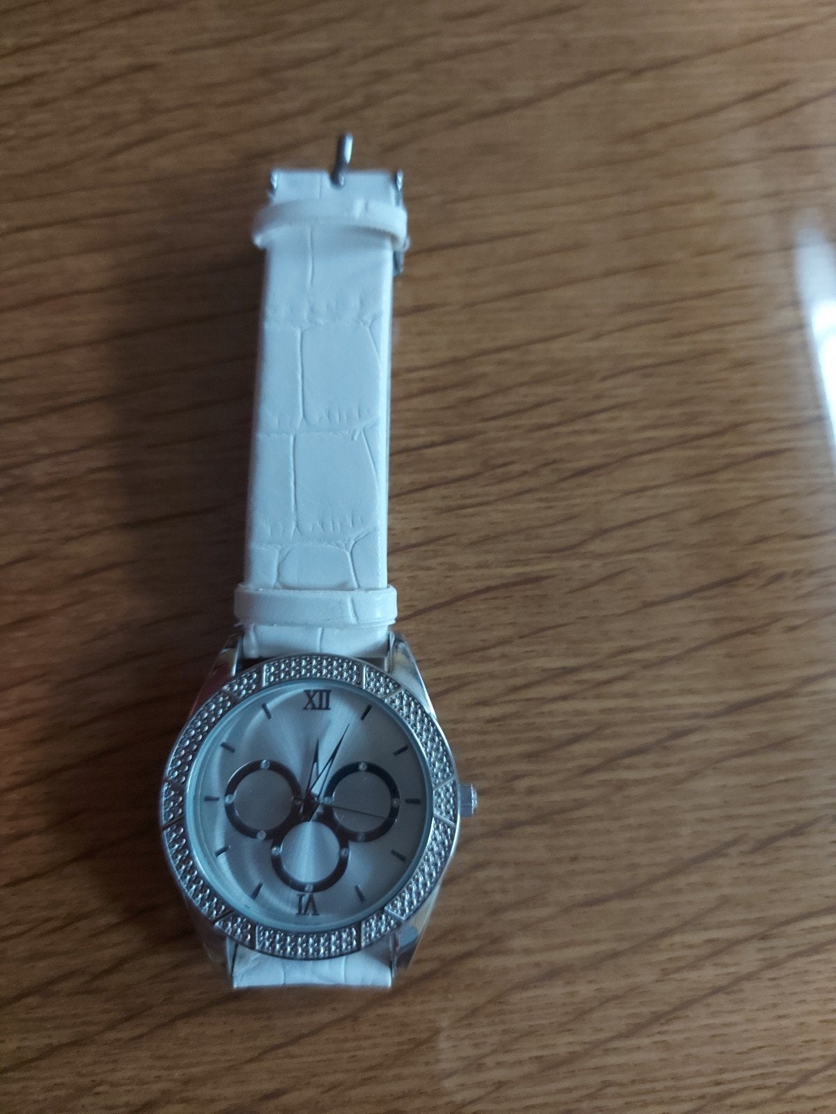 Nieuw dameshorloge, Handtassen en Accessoires, Ophalen of Verzenden, Zilver