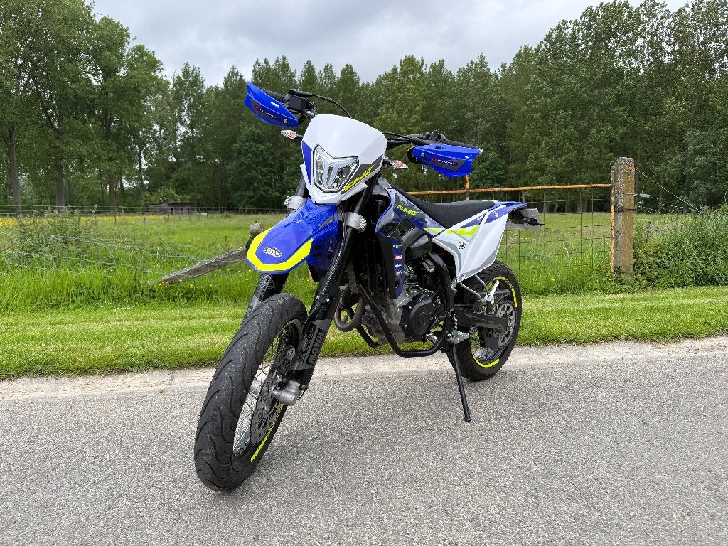 Sherco SM 125 4T (SM) | Bouwjaar 2024 | Perfecte staat, Motoren, Sherco, Occasion, Particulier, 125 cc