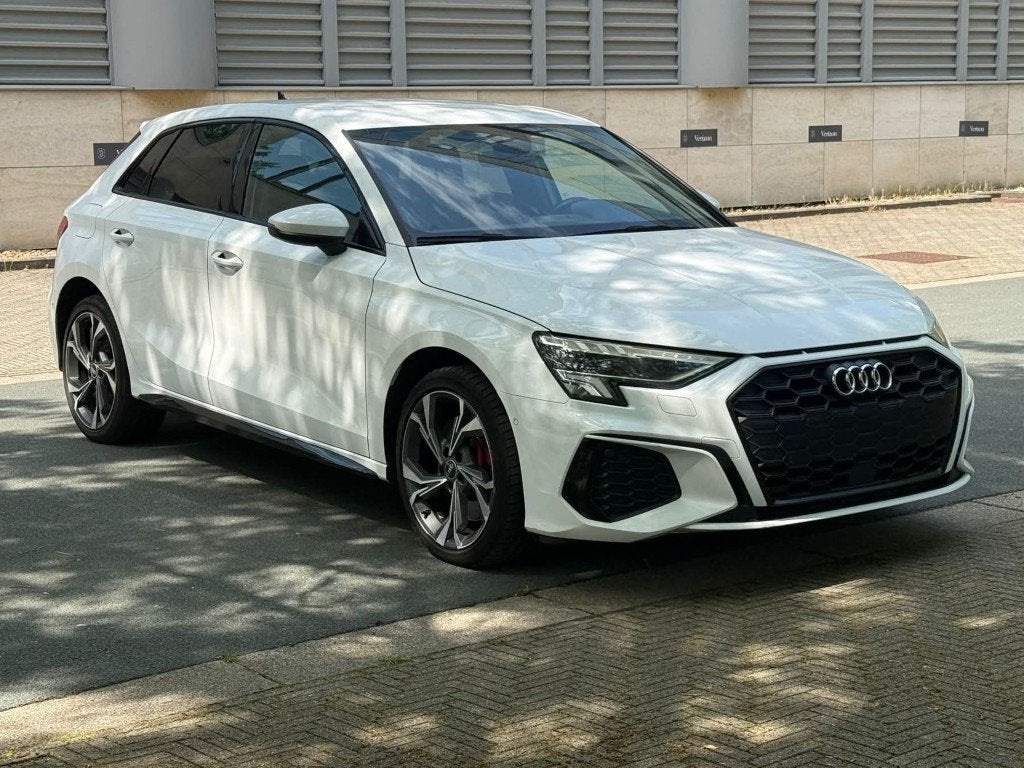 AUDI A3 45 TFSIE/1.4/2021, Auto's, Automaat, Stof, Wit, 5 deurs