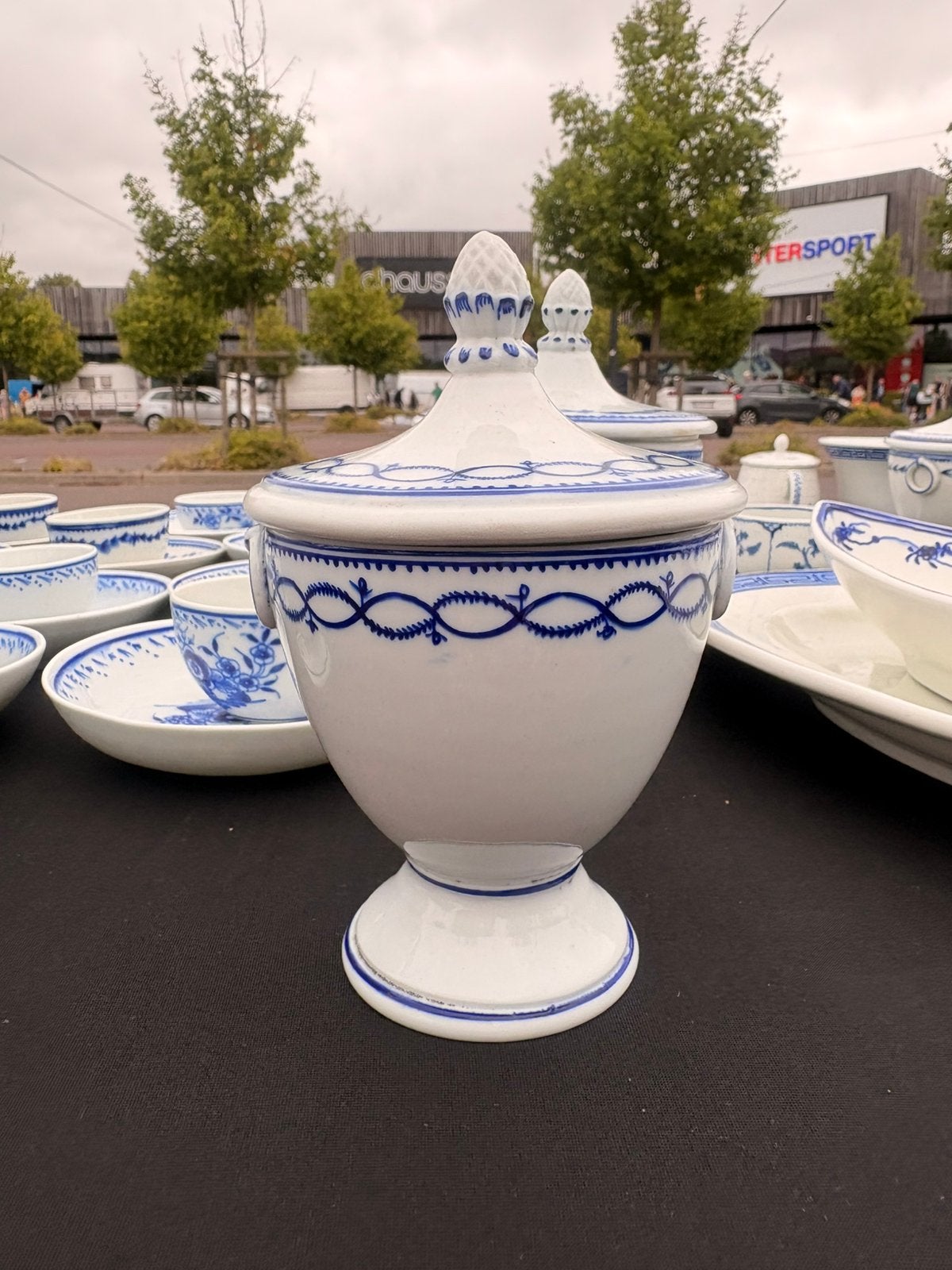 Sucrier porcelaine de Tournai, Enlèvement ou Envoi
