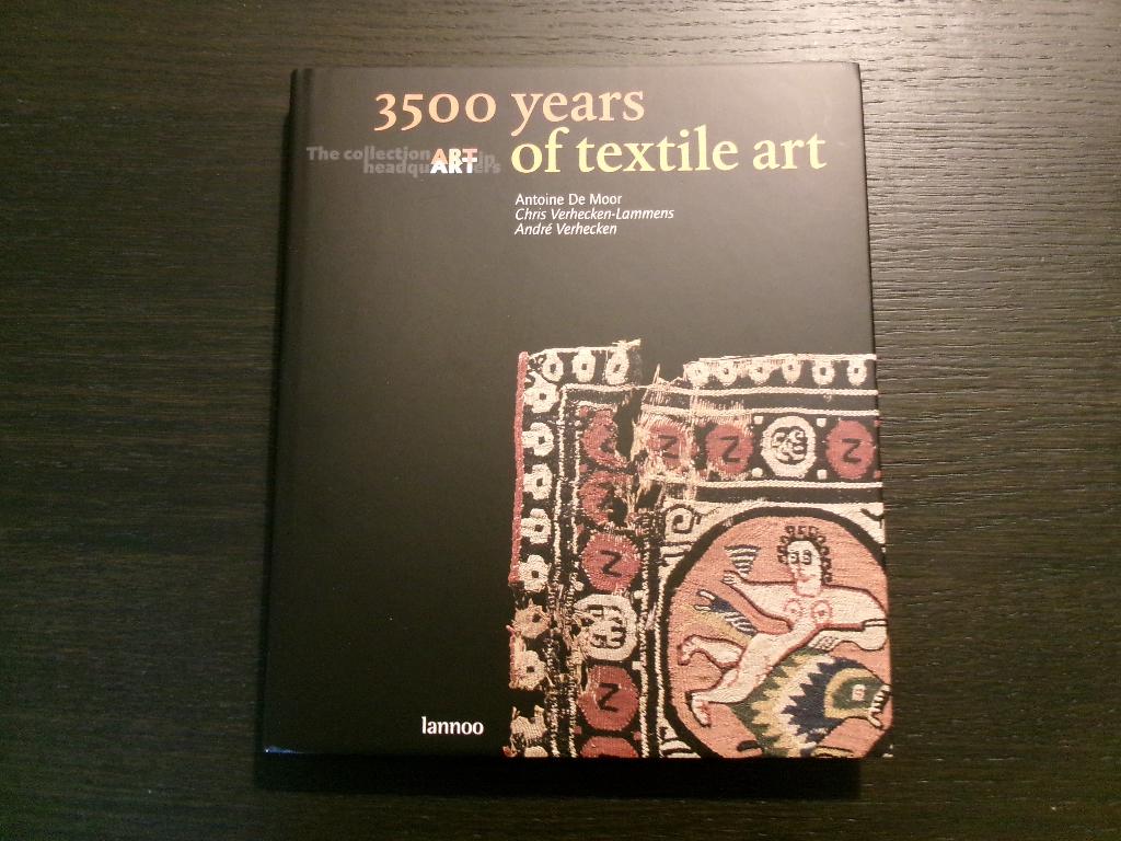 3500 years of textile art  -Antoine De Moor-, Boeken, Ophalen of Verzenden