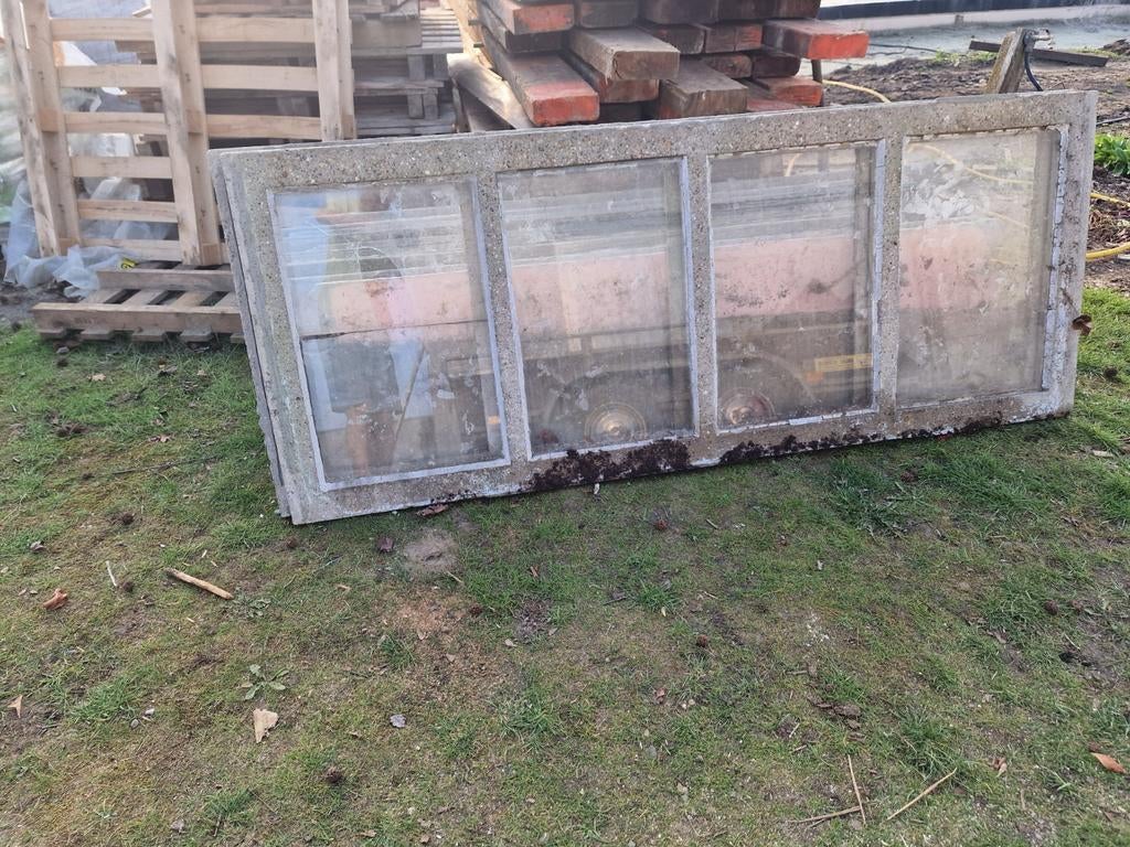 Betonnen platen met glas en neus., Doe-het-zelf en Bouw, Ophalen