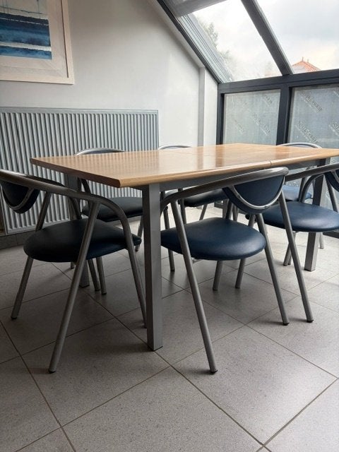 Uitschuifbare keukentafel inclusief 6 stoelen, Enlèvement, Utilisé