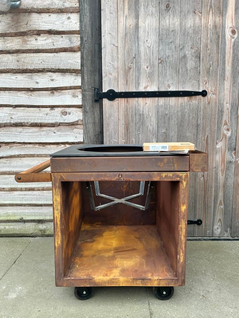 Table OFYR Kamado Corten 75 PRO+ en céramique gris foncé, Enlèvement, Neuf