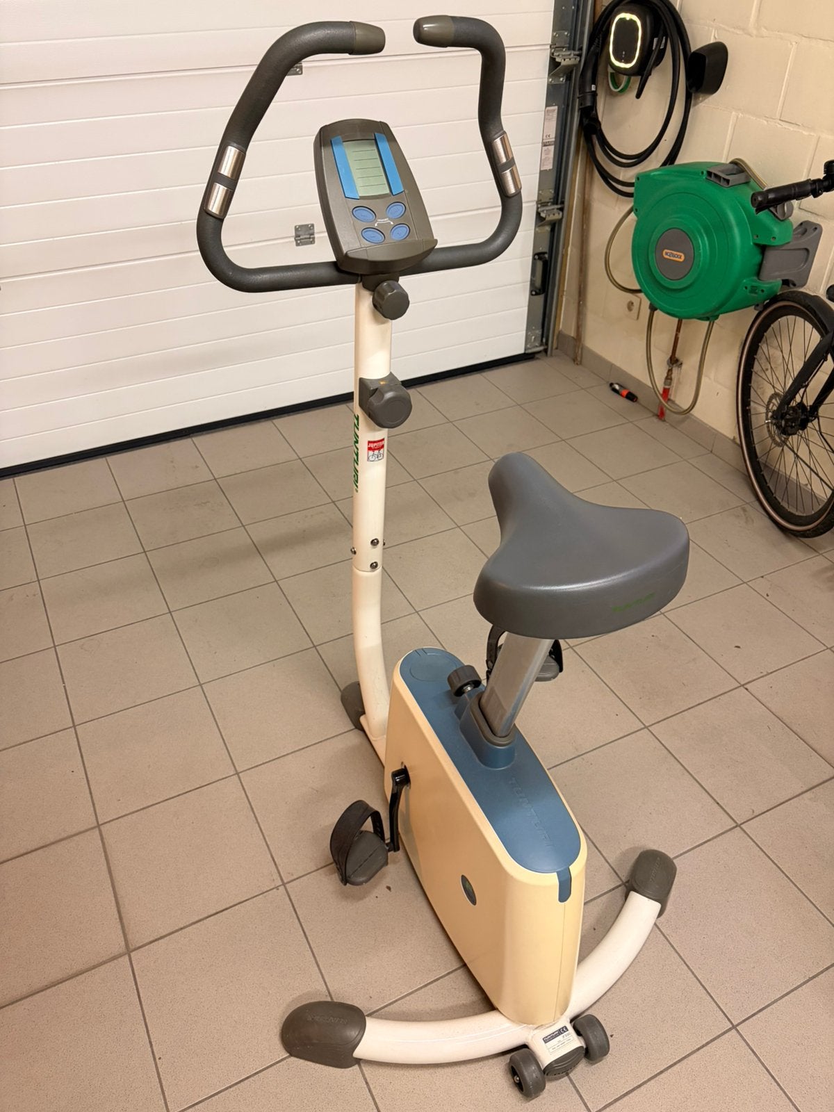 Gratis hometrainer, Fietsen en Brommers, Ophalen, Zo goed als nieuw