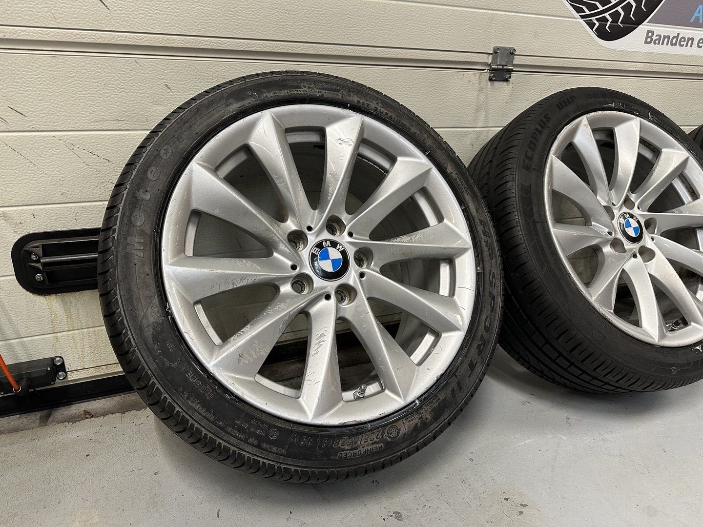18inch Originele BMW Style 415 Velgen 4Nwe Banden TMPS 5x120, Autos : Pièces & Accessoires, Pneus et Jantes, Véhicule de tourisme