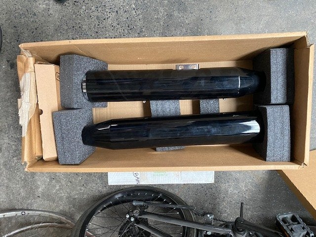 HARLEY DAVIDSON Softail dempers/mufflers 64900460, Motos, Enlèvement ou Envoi, Neuf