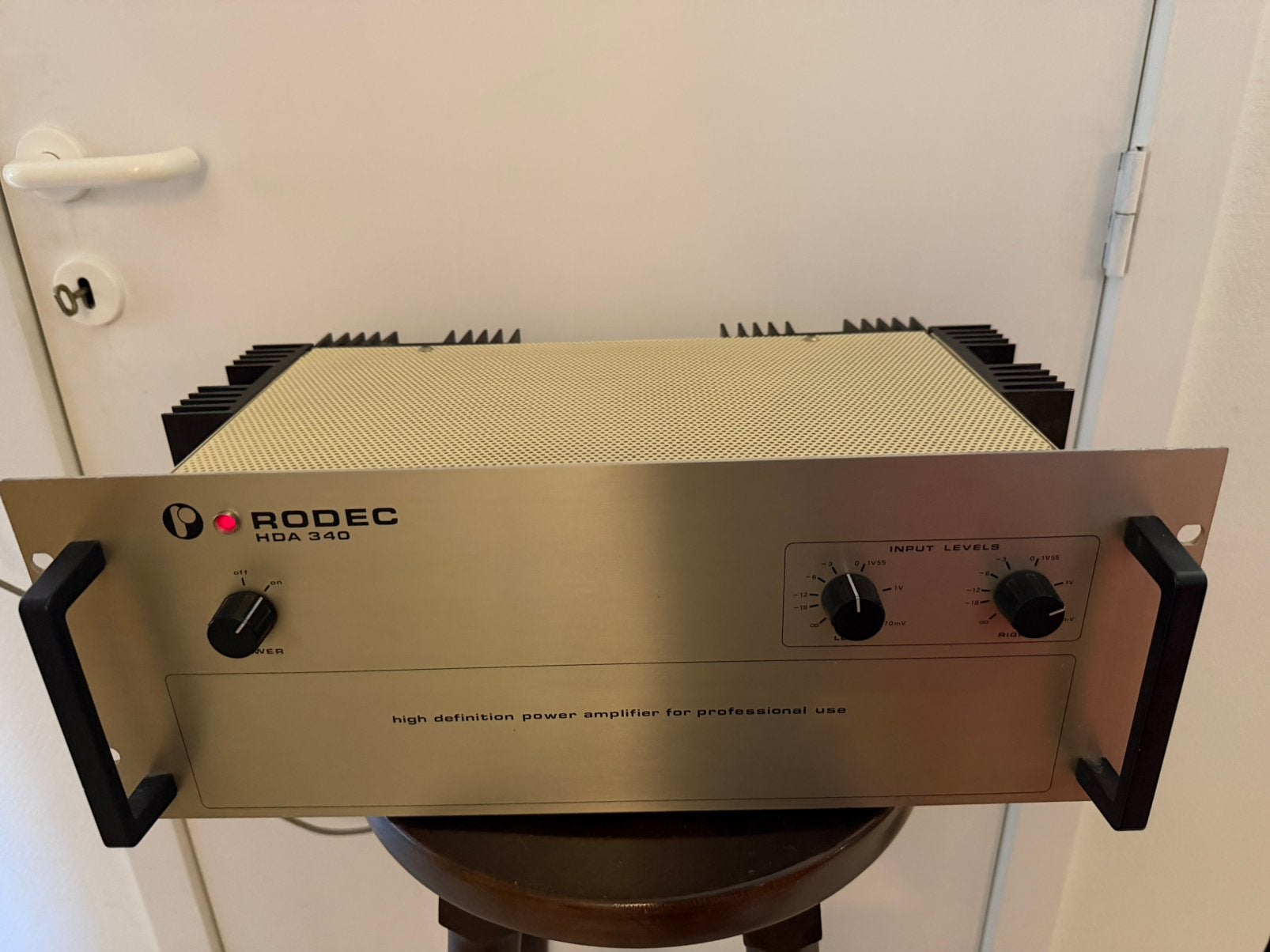 RODEC HDA-340 Legendarische Belgisch Eindversterker Topstaat, TV, Hi-fi & Vidéo, Enlèvement ou Envoi, Comme neuf