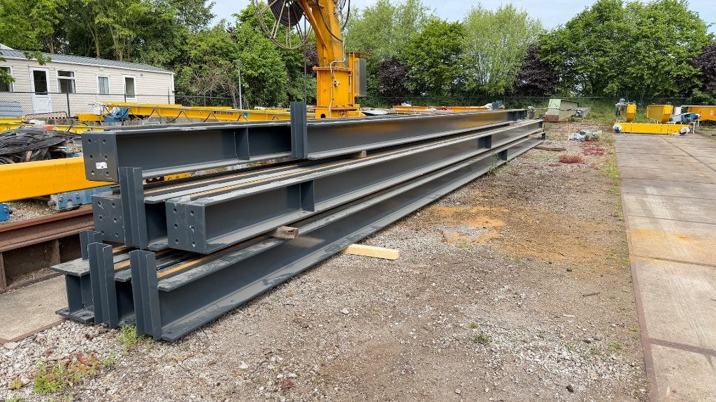 135 m HEB320 kraanbaan met 50x30 mm strip. Izgst, Bricolage & Construction, Treuils et Palans, Utilisé, Manuelle, Enlèvement