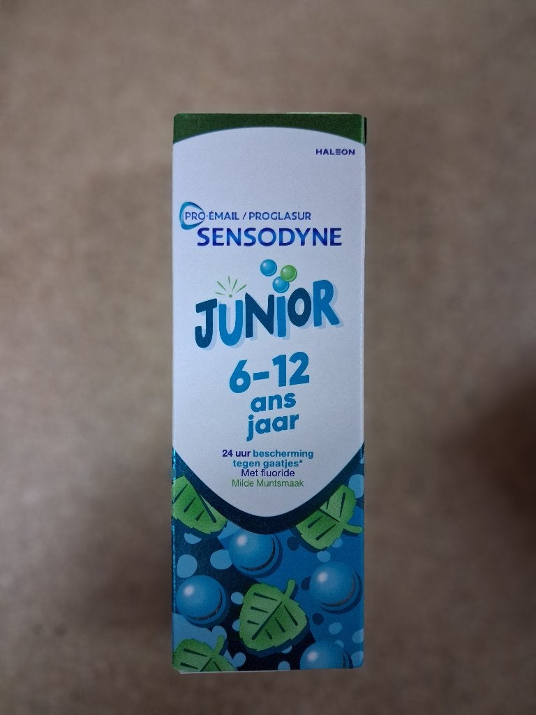 Sensodyne Proglasur Junior 6-12 Jaar Tandpasta NIEUW VERPAKK, Bijoux, Sacs & Beauté, Enlèvement, Neuf, Dentifrice