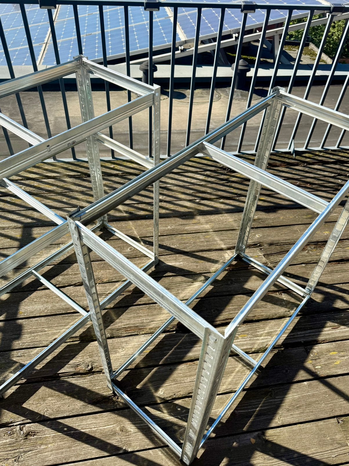 metalen frame voor planken, Ophalen, Gebruikt, Planken