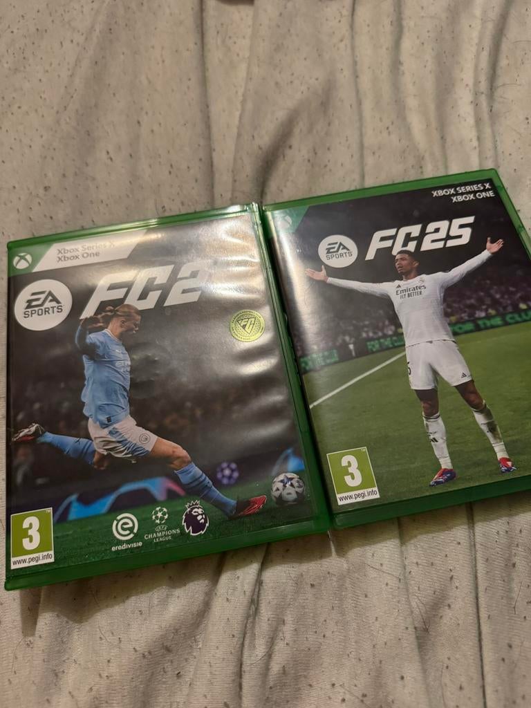 fc 24 & fc 25 voor xbox, Games en Spelcomputers, Ophalen, Online, 2 spelers, Zo goed als nieuw