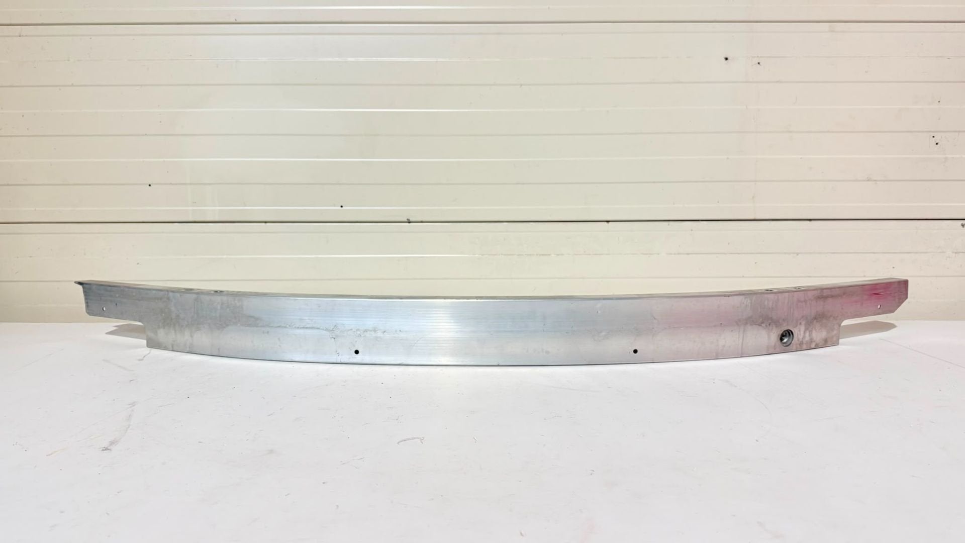 Traverse de pare-chocs avant Tesla Model 3 Highland 1741047-, Info@tesla.com, Tesla, Inc., Utilisé, Tesla Road 1
78725  Austin