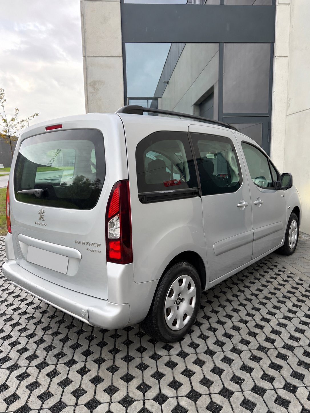 Peugeot Partner Tepee 1.6 HDi Style — 5 places, Achat, 135 g/km, Entreprise, Boîte manuelle