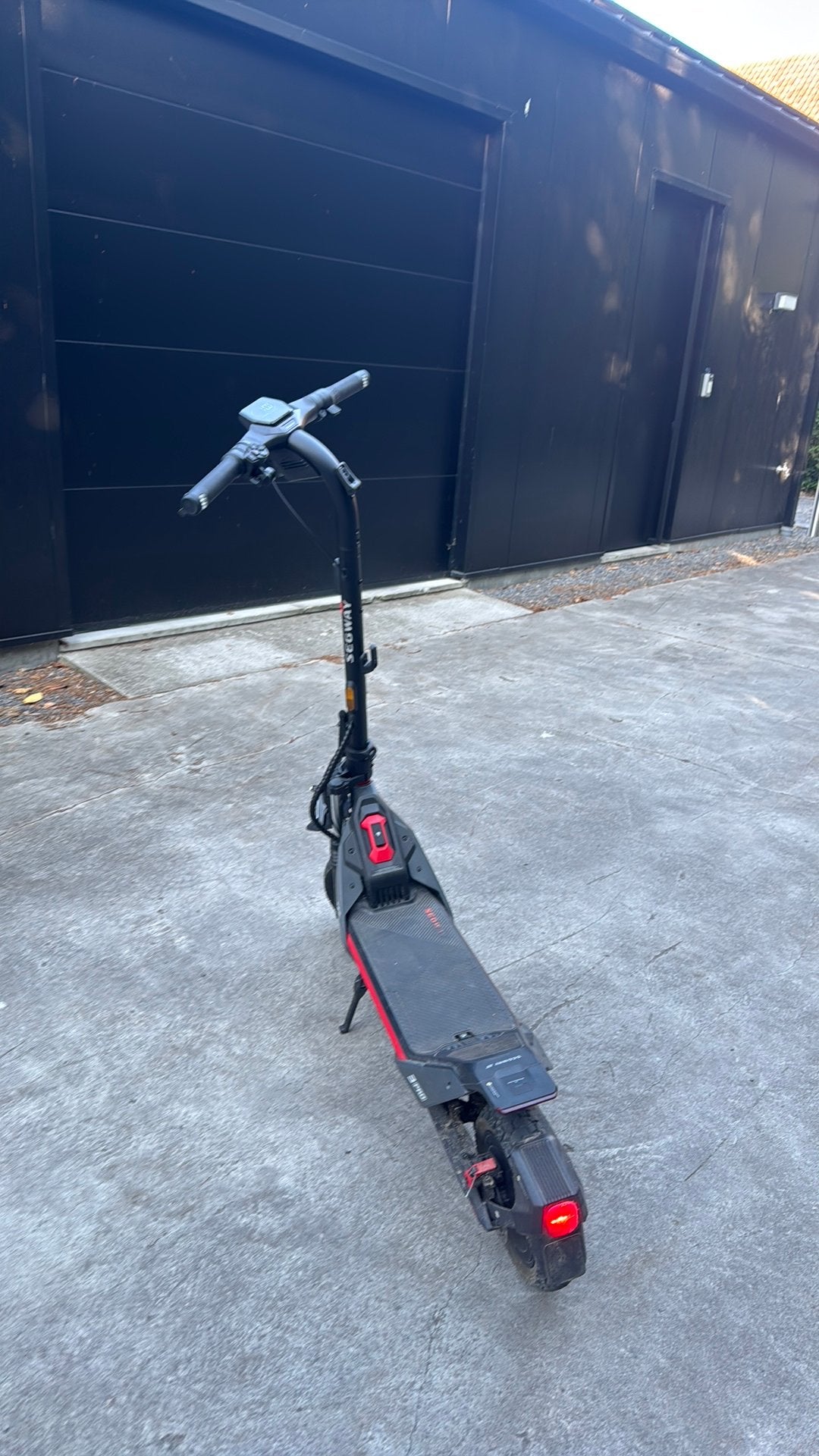 À vendre et scooter, Enlèvement, Comme neuf, Step électrique (E-scooter)