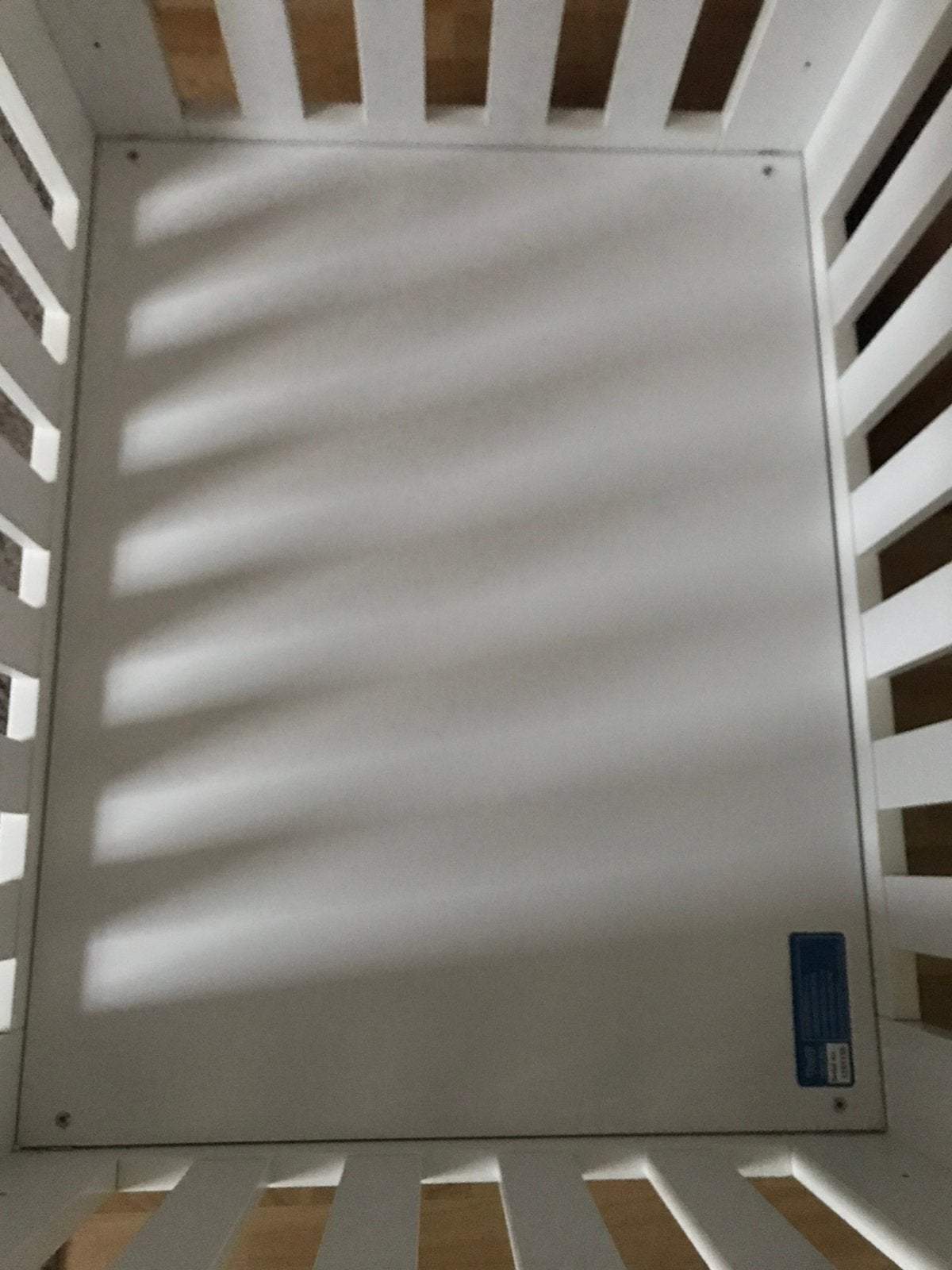 Houten babybox TWF merk, Ophalen, Zo goed als nieuw