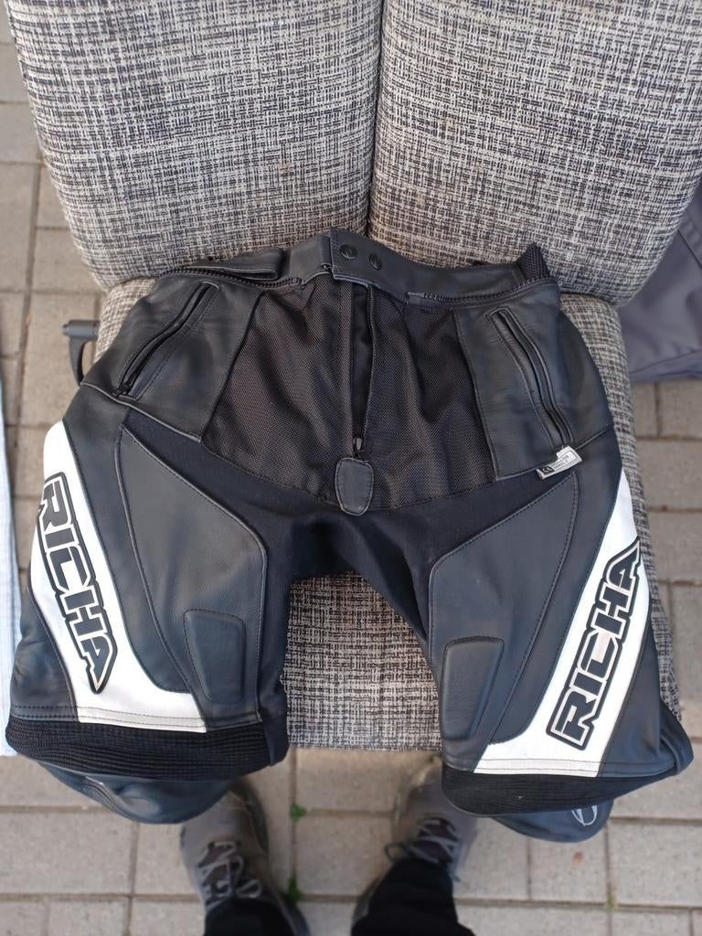 Richa  2 delig motor pak  maat 48, Motoren, Kleding | Motorkleding, Ophalen