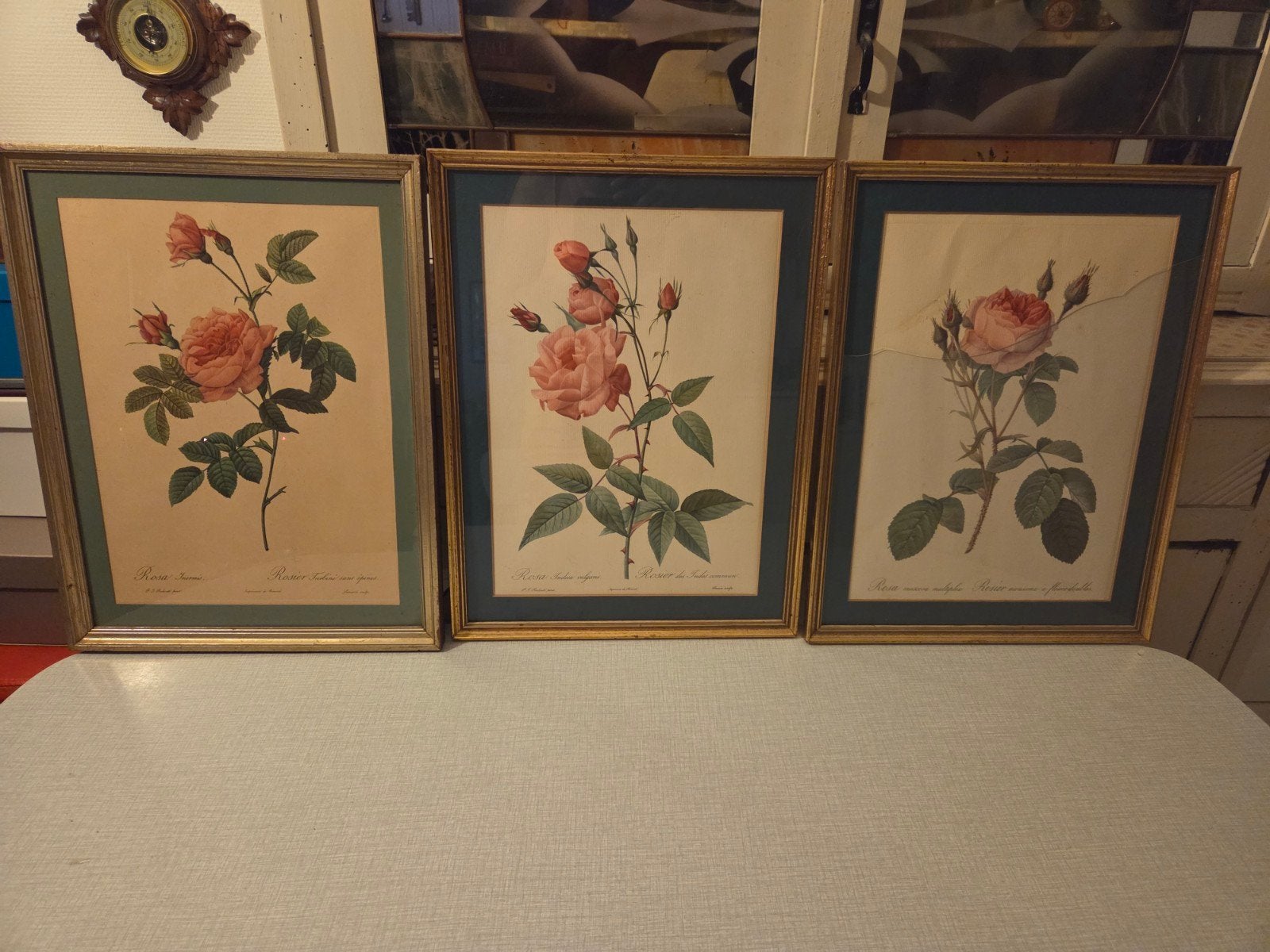3 cadres vintage, roses triptyques., Maison & Meubles, Accessoires pour la Maison | Cadres, Comme neuf, Œuvre encadrée, Doré, Avec verre