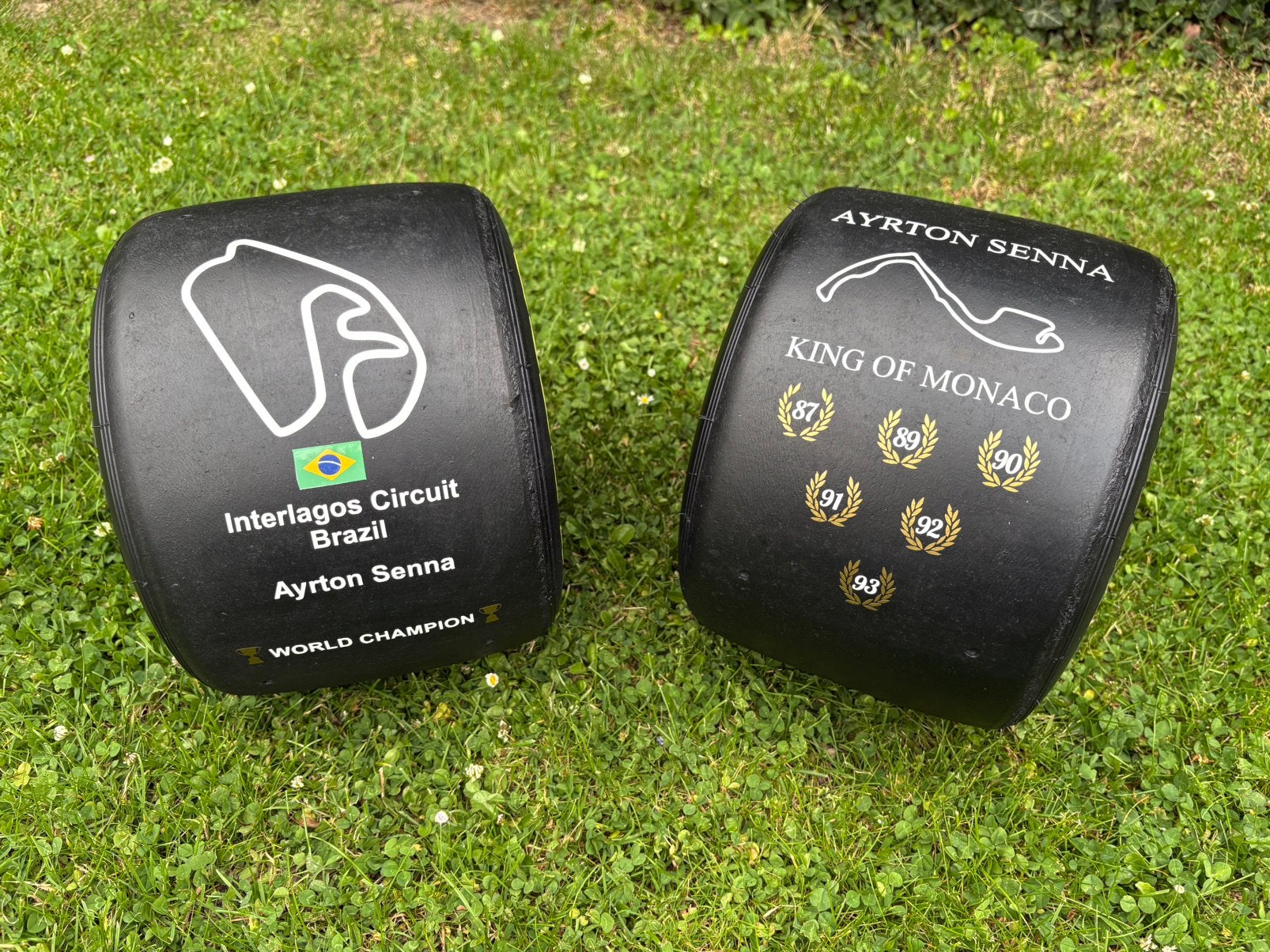 Pneus Ayrton Senma Tribute F1, Enlèvement ou Envoi, Neuf, ForTwo