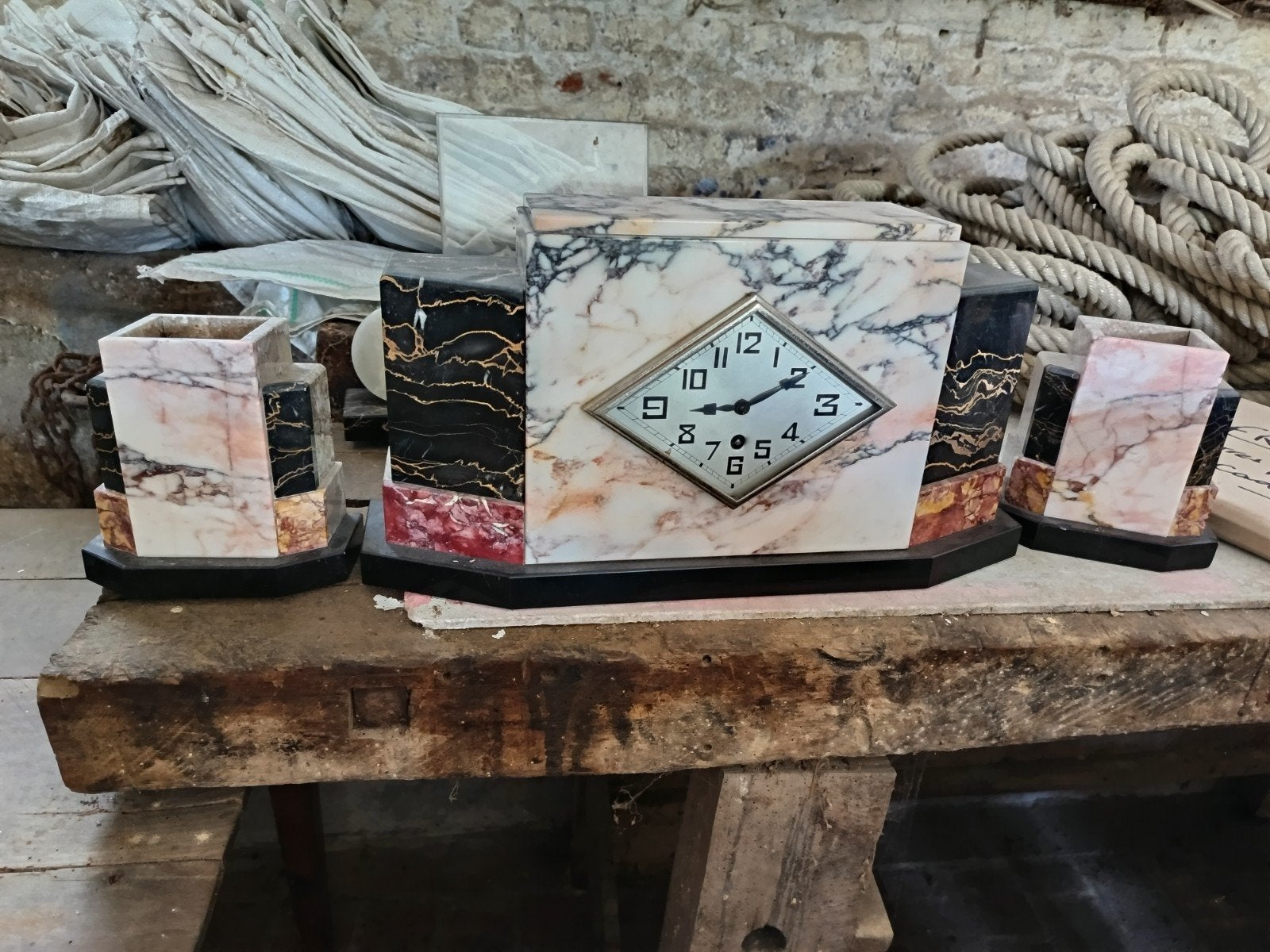 horloge et 2 pots en marbre, Enlèvement